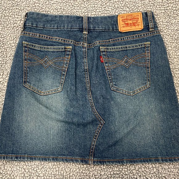 Levi's Dresses & Skirts - LEVI'S JEANS DENIM SKIRT